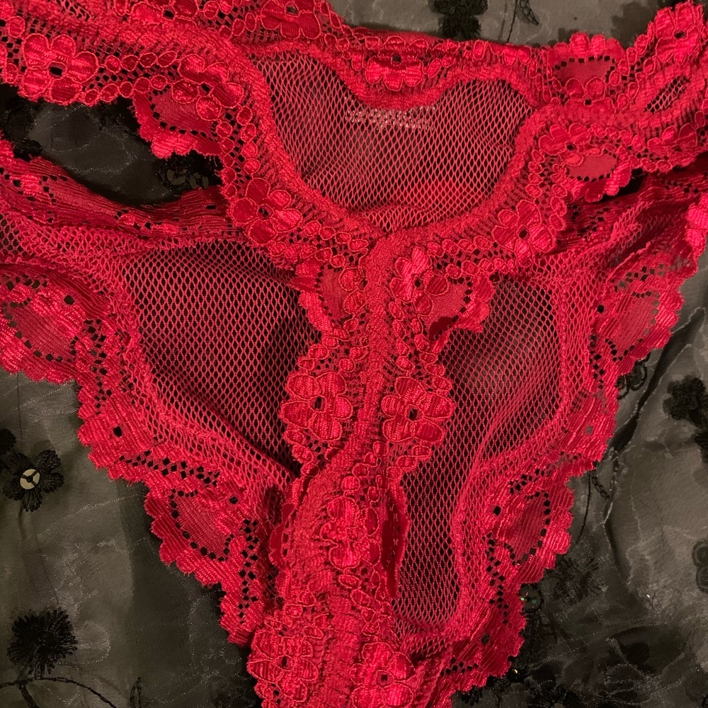 Sexy little things- Victoria’s Secret thong FINAL - Picture 3 of 4